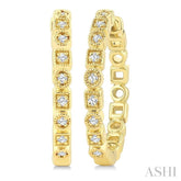 1/8 Ctw Geometric Carving Round Cut Diamond Fashion Hoop Earring in 10K Yellow Gold