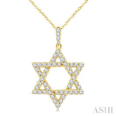 1/2 Ctw Star Of David Round Cut Diamond Fashion Pendant With Chain in 14K Yellow Gold