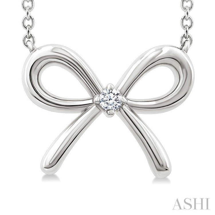 1/50 Ctw Bow Round Cut Diamond Fashion Pendant With Chain in Sterling Silver