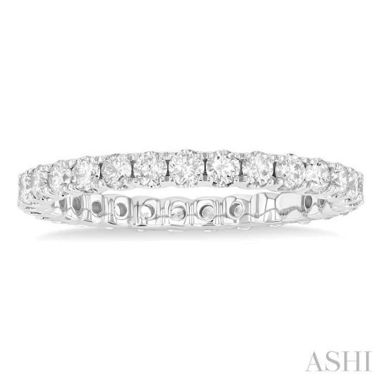 1 Ctw Round Cut Diamond Eternity Wedding Band in 14K White Gold