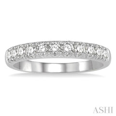 1/2 Ctw 11 Stone Round Cut Diamond Wedding Band in 14K White Gold
