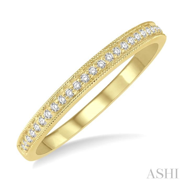 1/10 Ctw Round Cut Diamond Wedding Band in 14K Yellow Gold