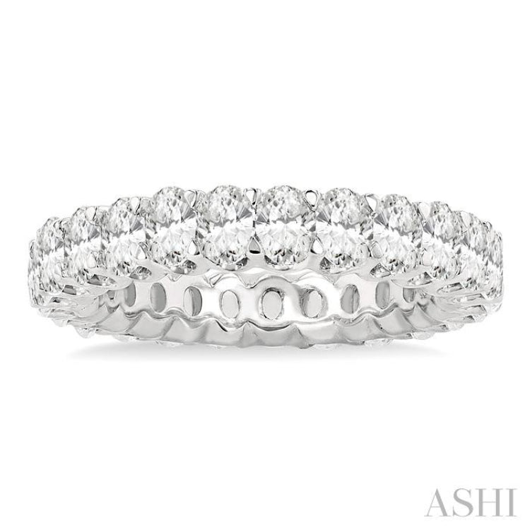 3 Ctw Eternity Oval Cut Diamond Wedding Band in 14K White Gold