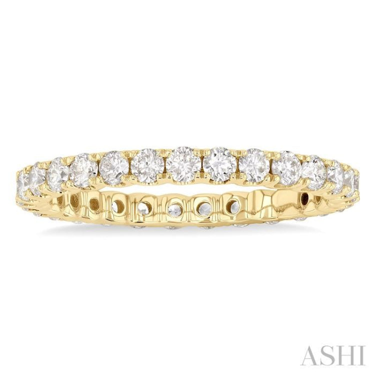 1.00 Ctw Round Cut Diamond Eternity Wedding Band in 14K Yellow Gold