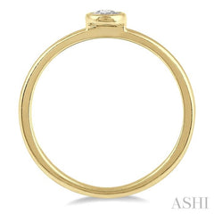 1/50 ctw Round Cut Diamond Promise Ring in 10K Yellow Gold