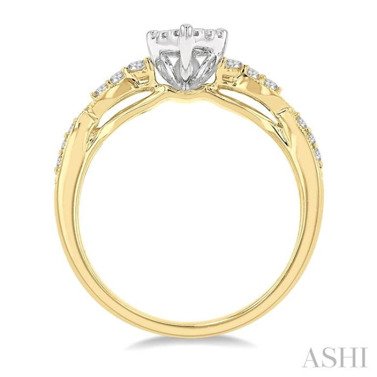 1/2 Ctw Pear Shape Center Criss-Cross Carved Shank Lovebright Round Cut Diamond Engagement Ring in 14K Yellow and White Gold