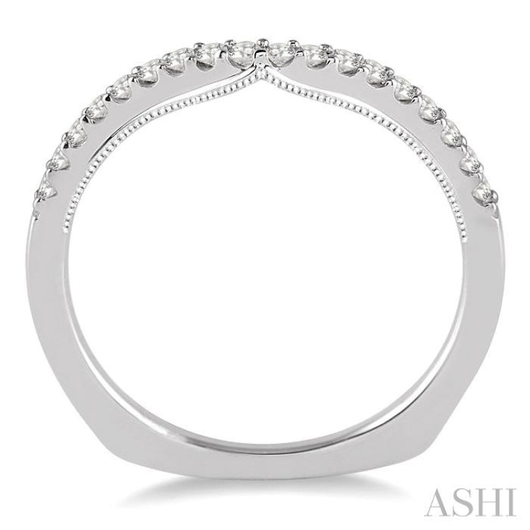 1/4 Ctw Round Cut Diamond Wedding Band in 14K White Gold