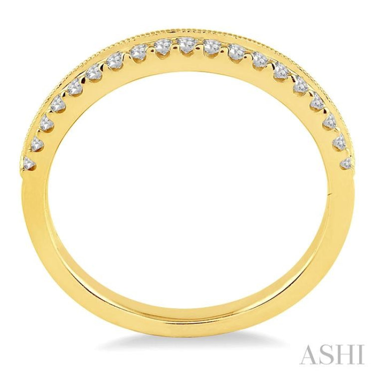1/4 ctw Round Cut Diamond Wedding Band in 14K Yellow Gold
