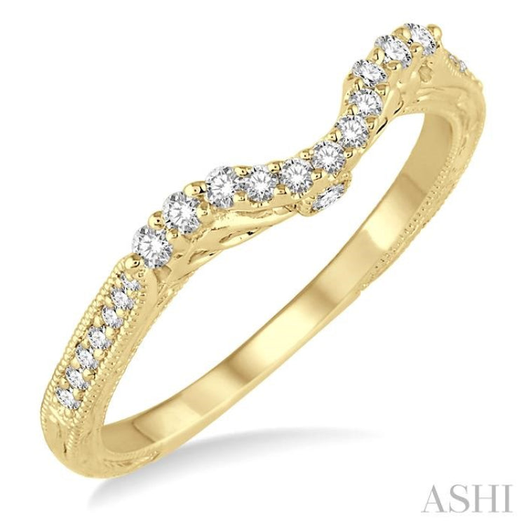 1/5 ctw Round Cut Diamond Wedding Band in 14K Yellow Gold