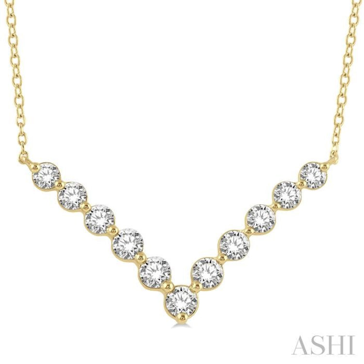 3/4 Ctw Round Cut Diamond Chevron Necklace in 14K Yellow Gold