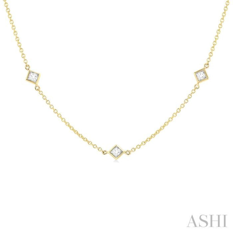 1/2 Ctw Princess Cut Diamond Fashion Necklace in 14K Yellow Gold