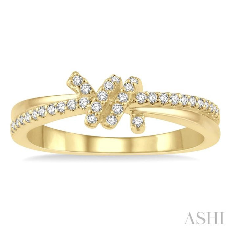 1/6 ctw Love Knot Round Cut Diamond Criss-Cross Fashion Ring in 10K Yellow Gold
