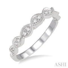 1/5 Ctw Round Diamond Wedding Band in 14K White Gold