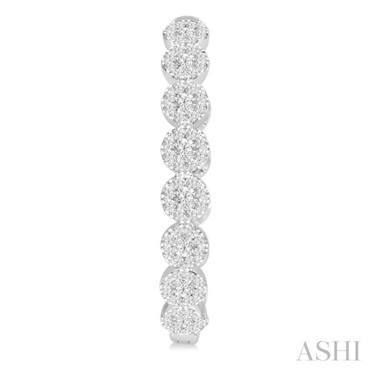 2 Ctw Circular Link Lovebright In-Out Round Cut Diamond Hoop Earrings in 14K White Gold