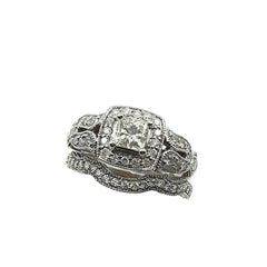 APPRAISED $3100- 14KT White Gold with 1 Princess Cut -EST-.54CT (4.4x4.5x3.2) Surrounded by 32 Round Brilliant Diamonds -T- .40CT in a Halo Designs 