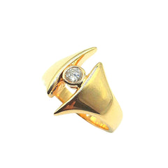 APPRAISED $2000- 14KT Yellow Gold Ring with 1 Round Brilliant Bezel Set Diamond -EST- .19CT (3.7x2.28)