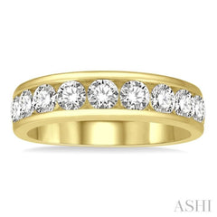 1 1/2 Ctw Channel Set 11 Stone Round Cut Diamond Wedding Band in 14K Yellow Gold