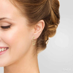 1/5 Ctw Star Shape Accent Round Cut Diamond Hoop Earrings in 14K Yellow Gold