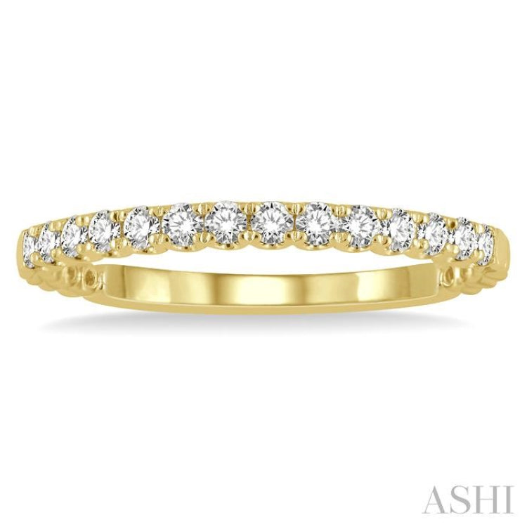 1/4 Ctw Lattice Round Cut Diamond Wedding Band in 14K Yellow Gold