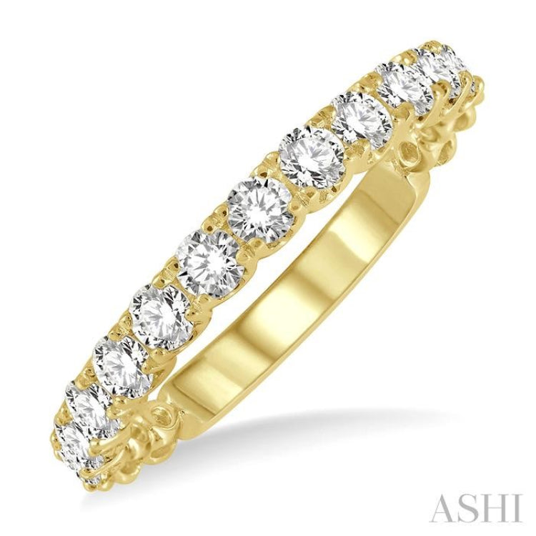 3/4 Ctw Lattice Round Cut Diamond Wedding Band in 14K Yellow Gold