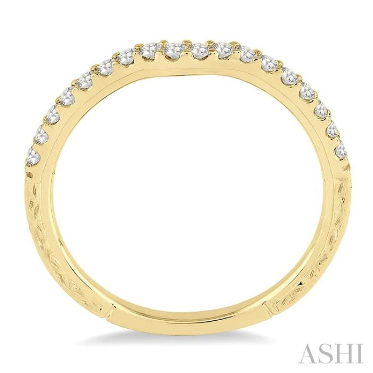 1/5 Ctw Round Cut Diamond Wedding Band in 14K Yellow Gold