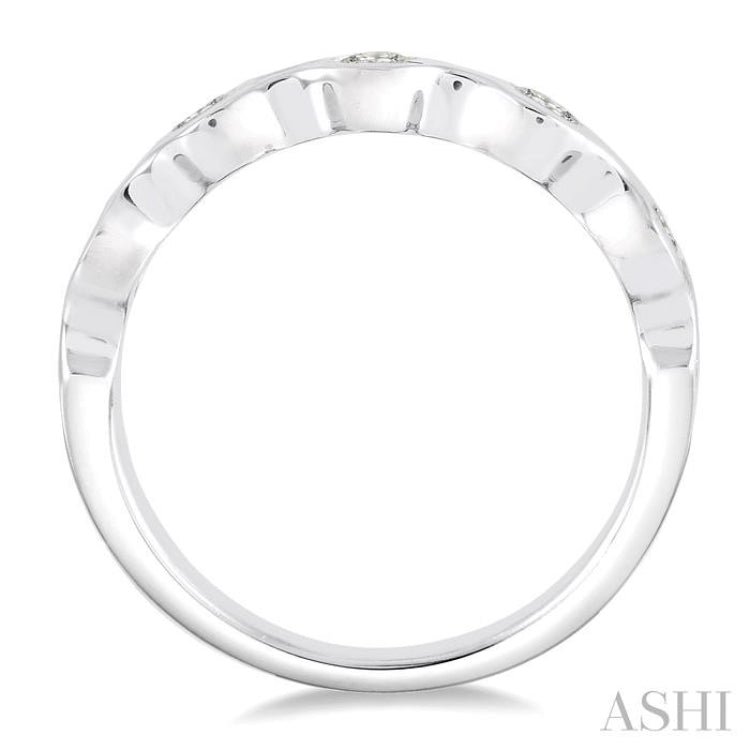 1/2 Ctw Round Cut Diamond Stack Band in 14K White Gold