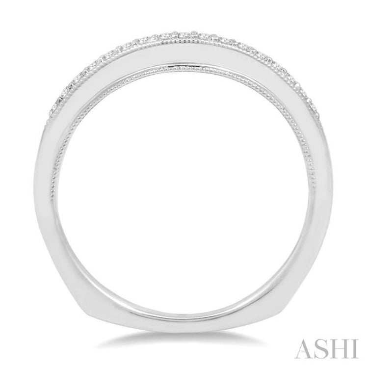 1/6 Ctw Round Cut Diamond Wedding Band in 14K White Gold