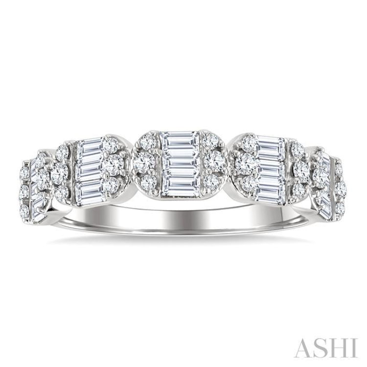 3/4 Ctw Elongated Cushion Mount Link Fusion Baguette and Round Cut Diamond Fashion Band in 14K White Gold