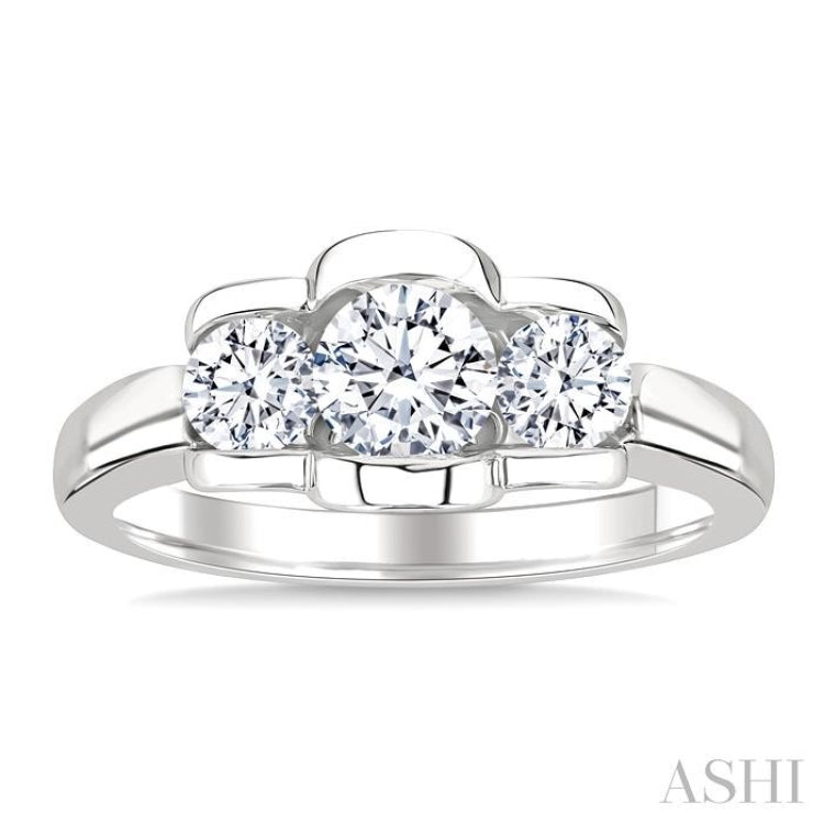 1 Ctw 3-Stone Round Cut Diamond Fashion Ring in 14K White Gold