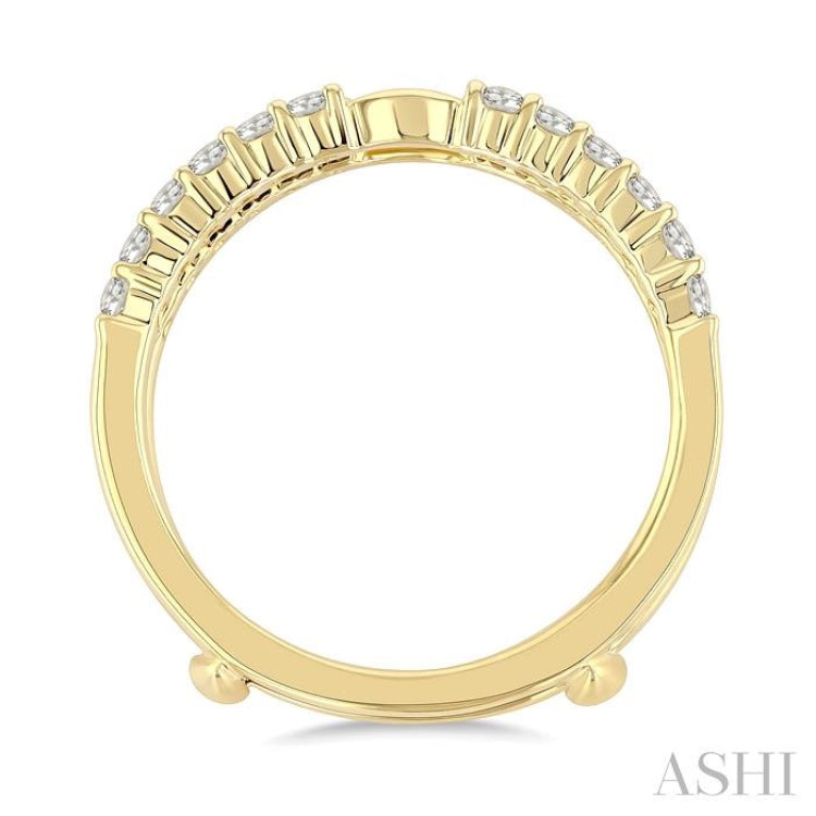 1/2 Ctw Shared Prong Round Cut Diamond Insert Ring in 14K Yellow Gold