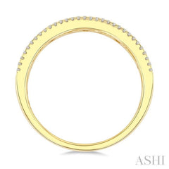 1/3 Ctw Petite Flush Set Round Cut Diamond Fashion Band in 14K Yellow Gold