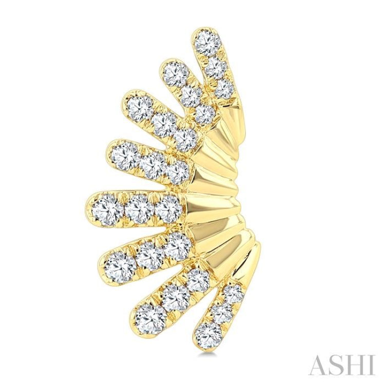 1/4 Ctw Fan-Shaped Round Cut Diamond Fashion Ear Climber in 14K Yellow Gold