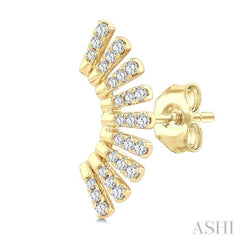 1/3 Ctw Bar-Shaped Accent Arc Round Cut Diamond Fashion Ear Climber in 14K Yellow Gold