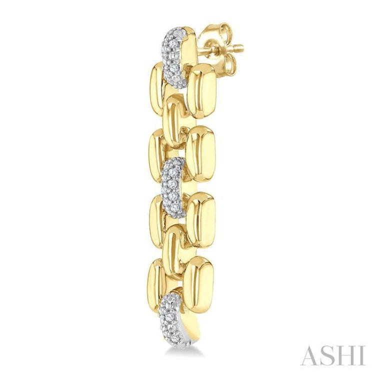 1/10 Ctw Bold Panther Link Round Cut Diamond Fashion Earring in Yellow Gold Vermeil