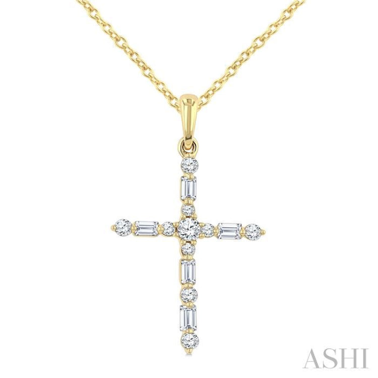 1/5 Ctw Latin Cross Fusion Baguette and Round Cut Diamond Fashion Pendant With Chain in 10K Yellow Gold