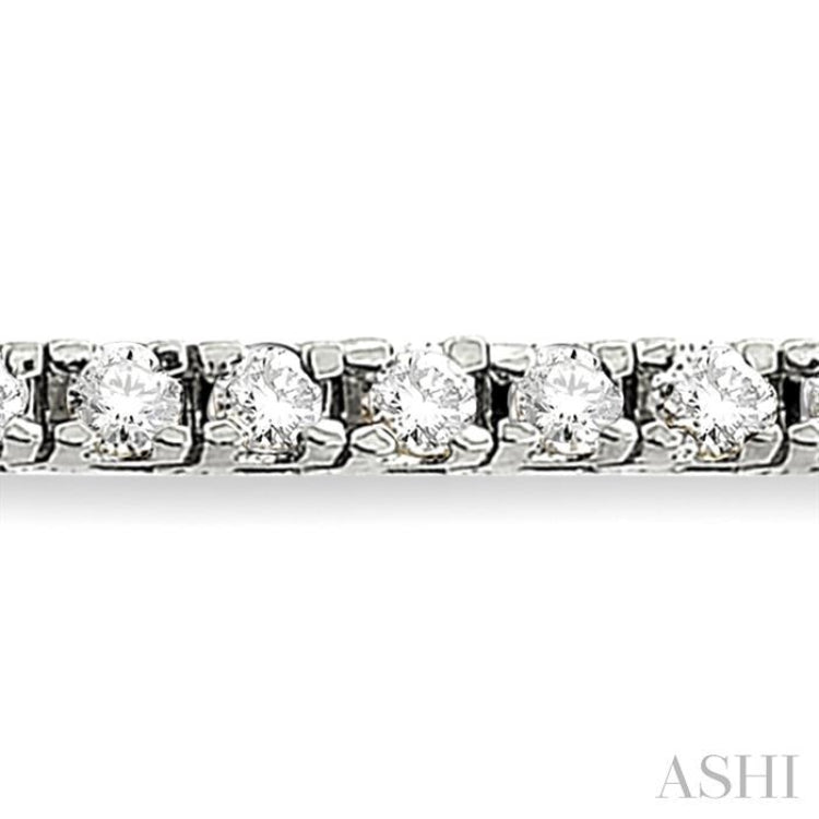 4 Ctw Square Shape Round Cut Diamond Tennis Bracelet in 14K White Gold