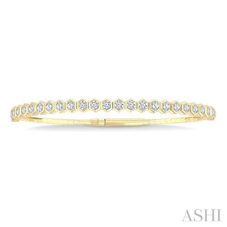 2 1/2 Ctw Halfway Hexagon Mount Link Round Cut Diamond Flex Bangle in 14K Yellow Gold