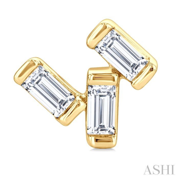 1/5 Ctw Baguette Diamond Petite Fashion Earrings in 10K Yellow Gold