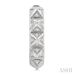 1/4 Ctw Pyramid Accent Round Cut Diamond Fashion Hoop Earring in 10K White Gold