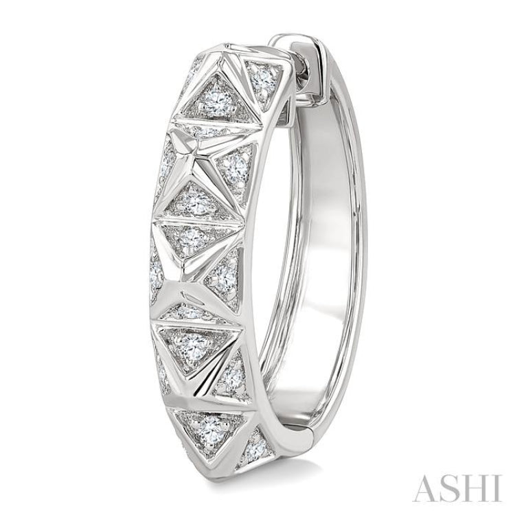 1/4 Ctw Pyramid Accent Round Cut Diamond Fashion Hoop Earring in 10K White Gold
