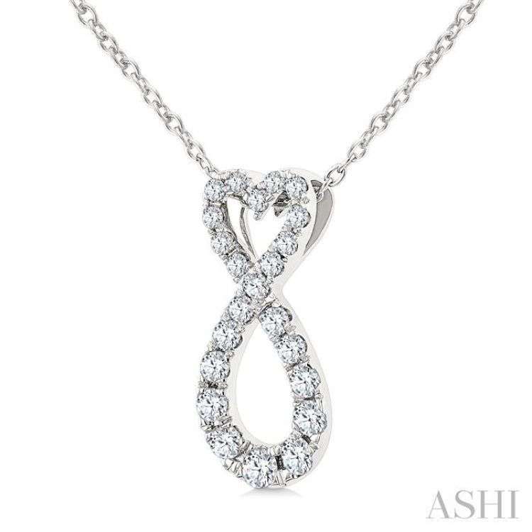 1/4 Ctw Heart Shape Round Cut Diamond Infinity Fashion Pendant With Chain in 10K White Gold