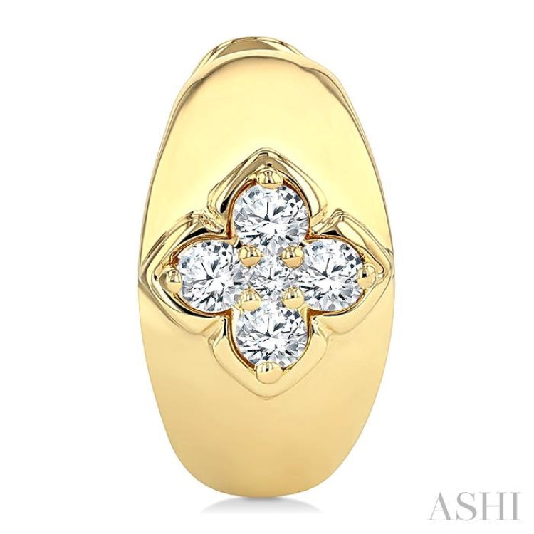 1/4 Ctw Blossom Center Round Cut Diamond Huggie Fashion Earrings in 14K Yellow Gold