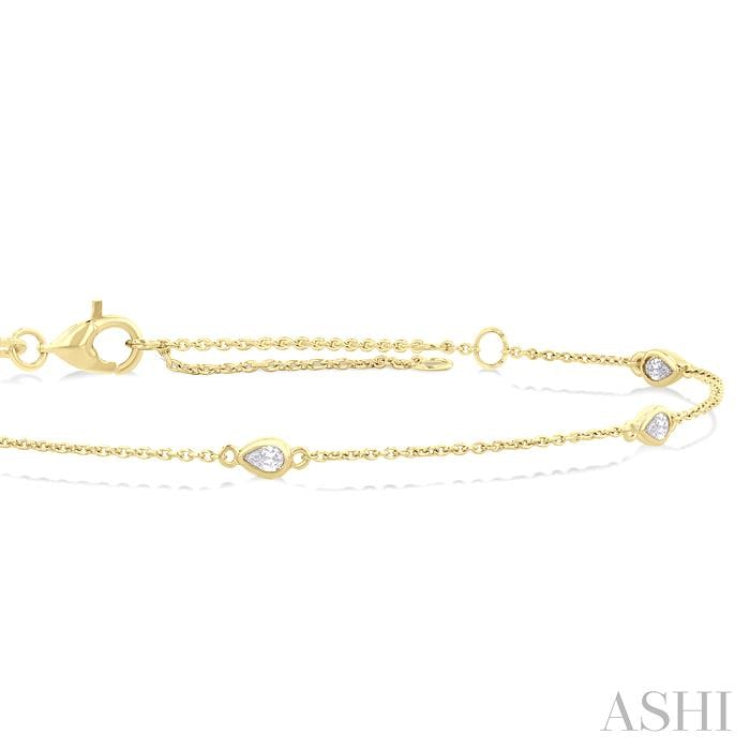 1/4 Ctw Pear Cut Diamond Station Bracelet in 14K Yellow Gold