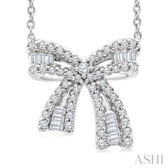 1/3 Ctw Bow Round Cut Diamond Fashion Pendant With Chain in 14k White Gold
