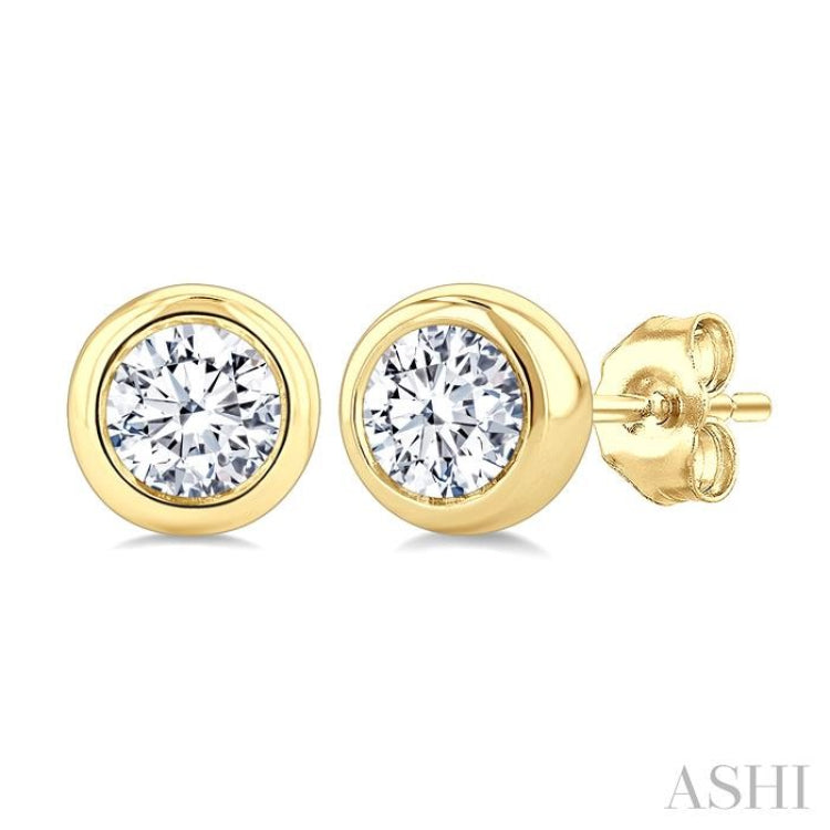 1/2 Ctw Bezel Set Round Cut Diamond Stud Earrings in 14K Yellow Gold