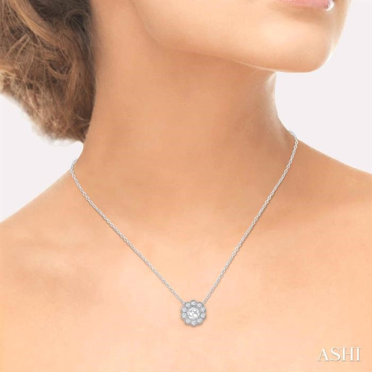 1/3 Ctw Rose Cut Diamond Pendant in 14K White Gold with chain