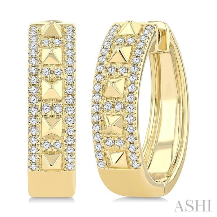 1/4 Ctw Bold Pyramid Accent Round Cut Diamond Fashion Hoop Earring in 10K Yellow Gold