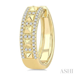 1/4 Ctw Bold Pyramid Accent Round Cut Diamond Fashion Hoop Earring in 10K Yellow Gold