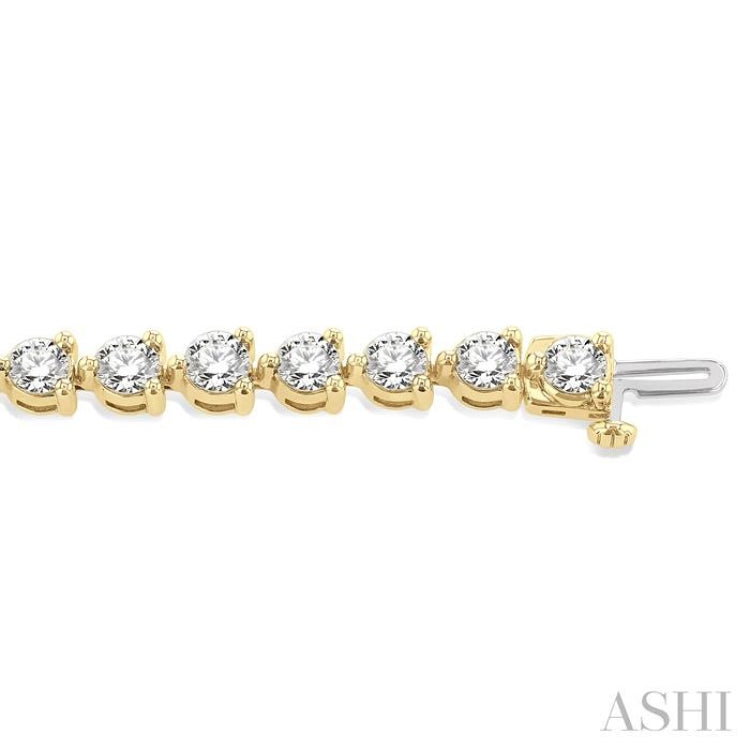8 Ctw 3 Prong Round Cut Diamond Tennis Bracelet in 14K Yellow Gold