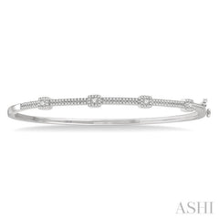 1/2 Ctw Round Cut Diamond Fashion Bangle in 14K White Gold
